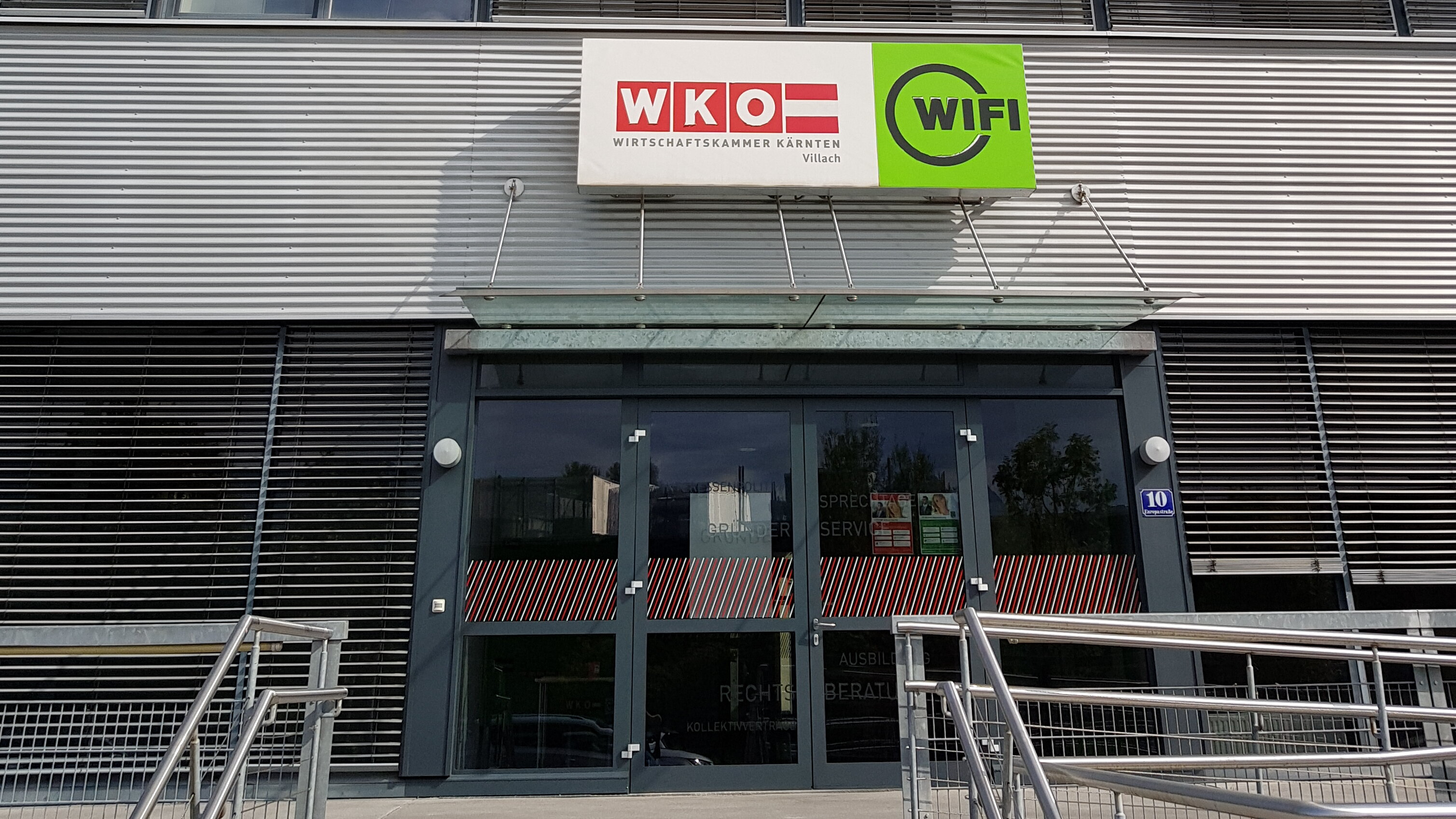 Main entrance WKO/Wifi