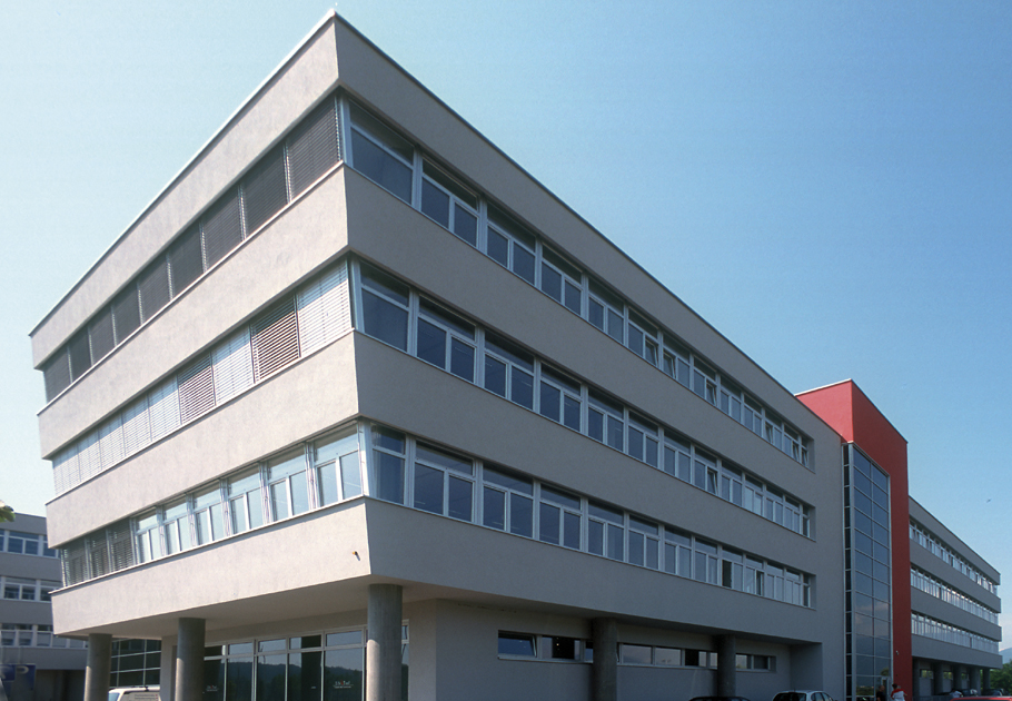 The building of the Carinthian Unversity of Applied Sciences campus in Villach