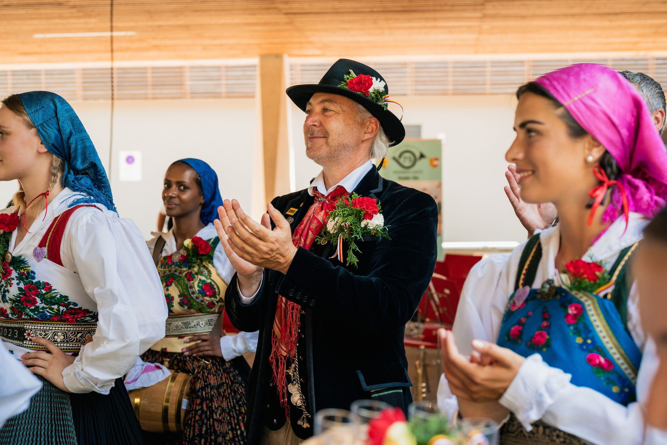 Die Bauerngman Villach lädt zum Villacher Kirchtag Bauerngman Villach in traditioneller Tracht